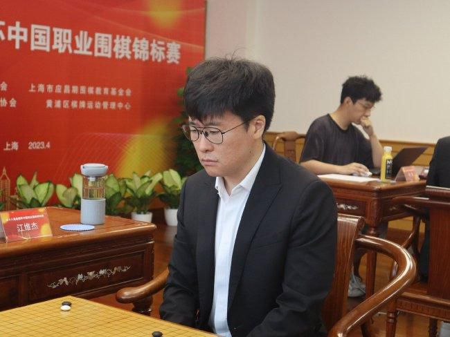 大胸美女操